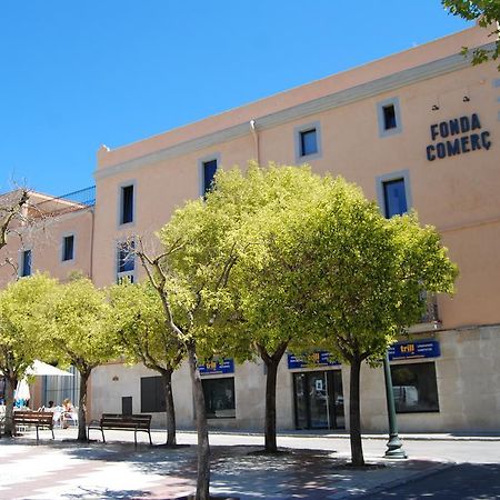 Apartaments Fonda Comerc Torroella De Montgri Luaran gambar