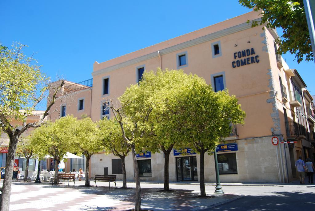 Apartaments Fonda Comerc Torroella De Montgri Luaran gambar