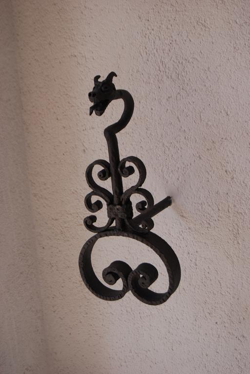 Apartaments Fonda Comerc Torroella De Montgri Luaran gambar